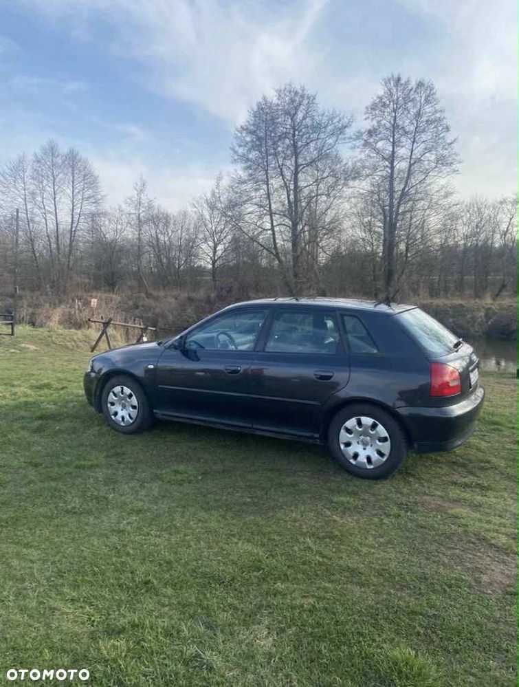 Audi A3 1.8T Ambiente - 3