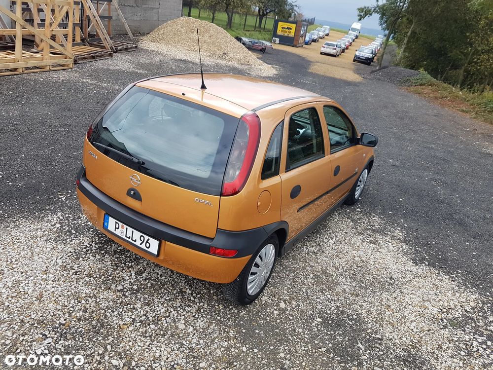 Opel Corsa 1.4 16V Enjoy - 10