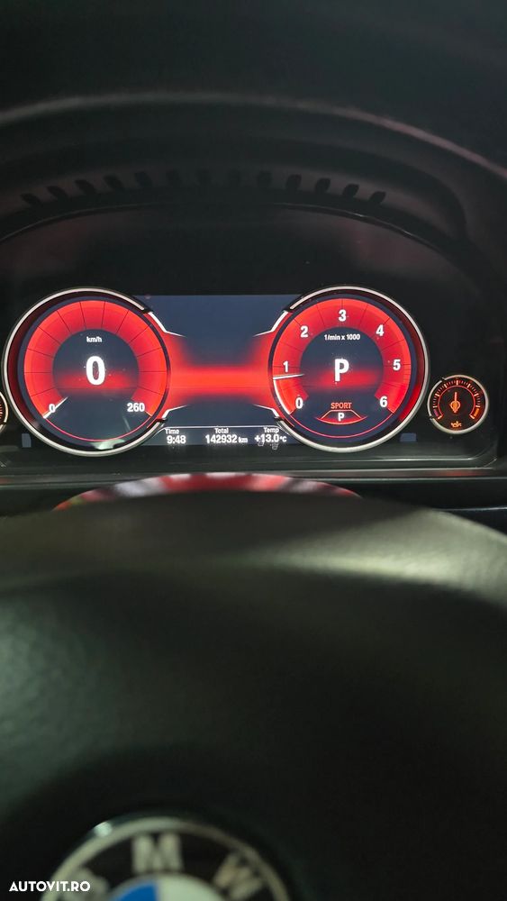BMW Seria 5 525d xDrive AT - 19