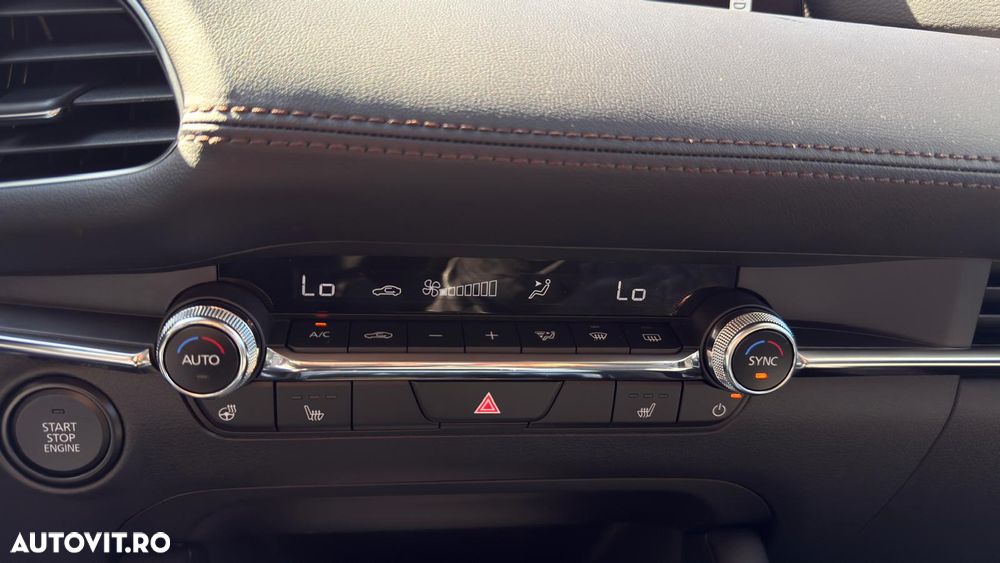 Mazda 3 e-Skyactiv X186 AT MHEV Center-Line - 17