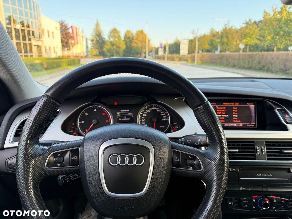 Audi A4 Avant - 16