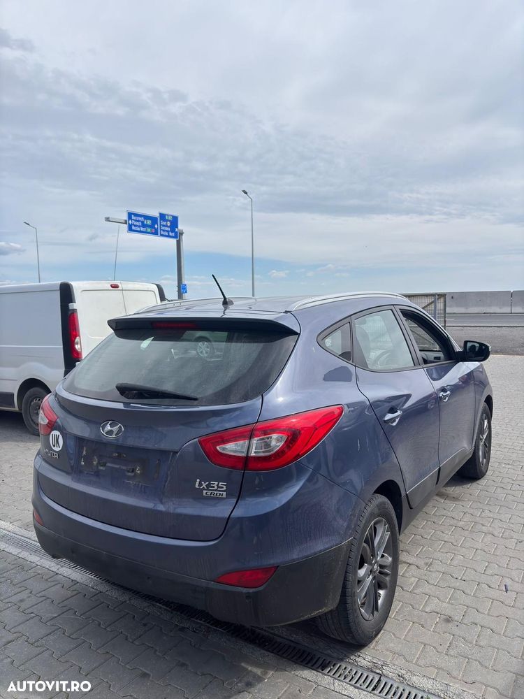 Dezmembram Hyundai IX35 1.7 diesel din 2015 - 3