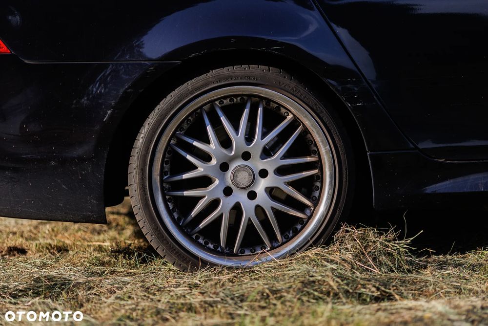 BMW Seria 5 530d xDrive - 24