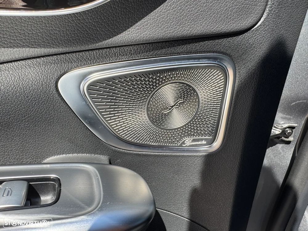 Mercedes-Benz C 300 e AMG Line - 10