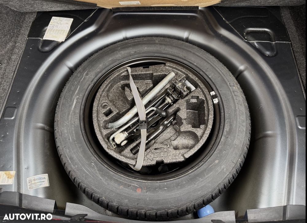 Skoda Octavia 1.6 TDI DPF DSG Elegance - 18