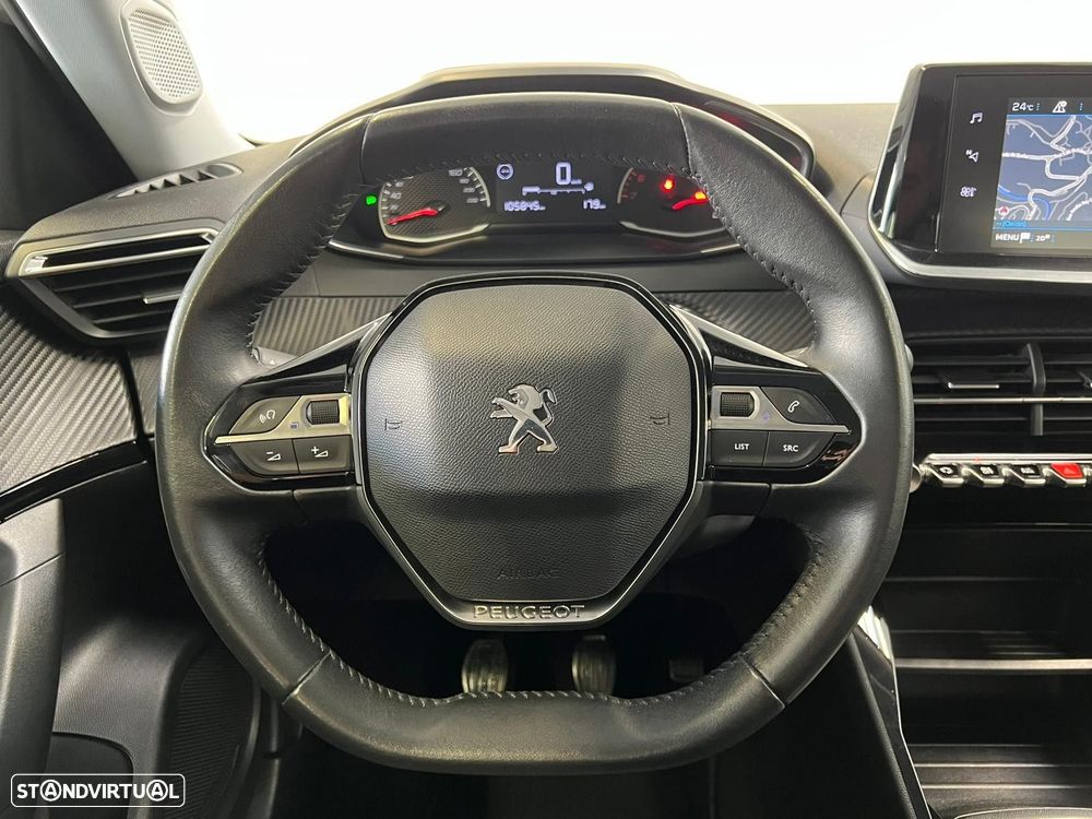 Peugeot 2008 1.2 PureTech Active - 12