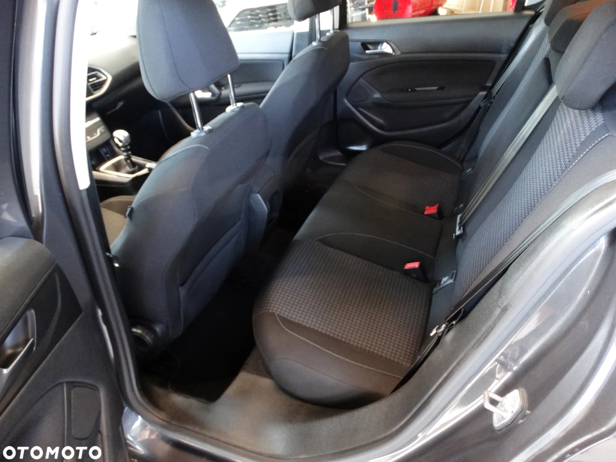 Peugeot 308 1.2 PureTech Style S&S - 13