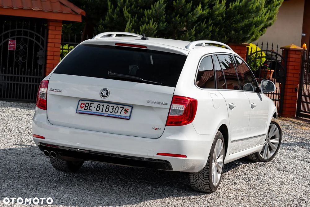 Skoda Superb 2.0 TDI Green tec 4x4 DSG Elegance - 9