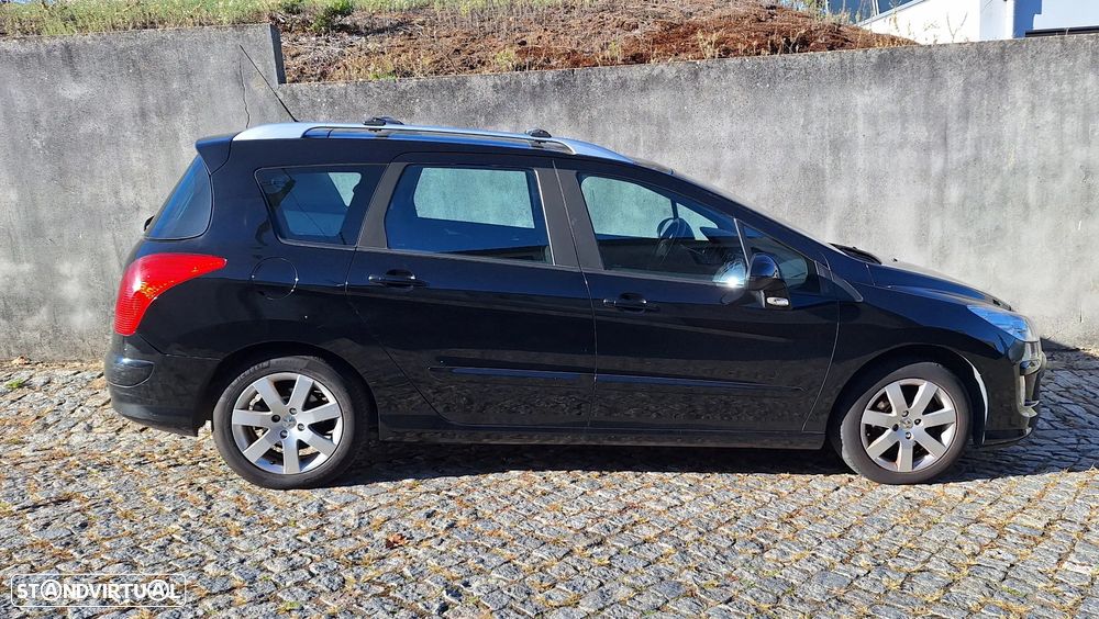 Peugeot 308 SW HDi FAP 110 (Blue Lion) Premium - 4