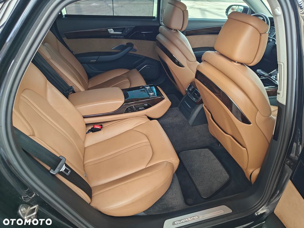Audi A8 - 25