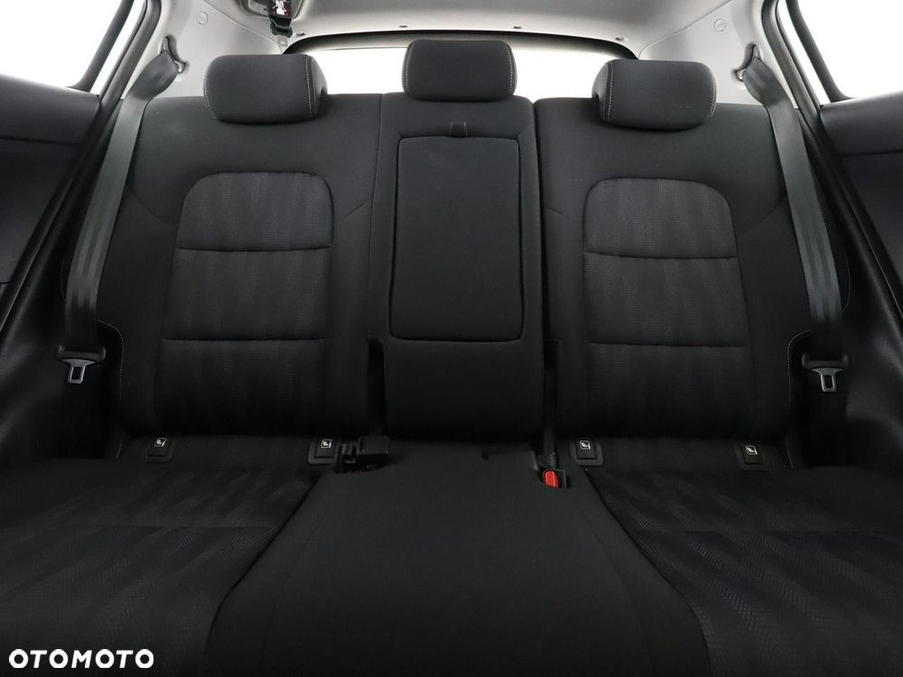 Kia Sportage 1.6 GDI 2WD SPIRIT - 19