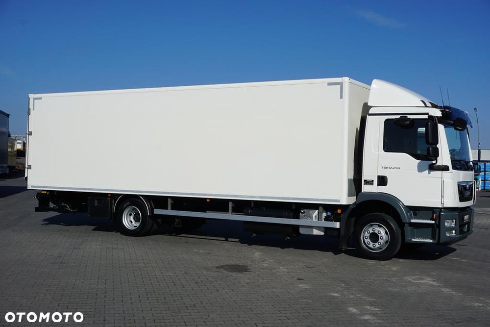 MAN TGM / 12.250 / EURO 6 / KONTENER + WINDA / 20 PALET / DŁ. 8 M - 4