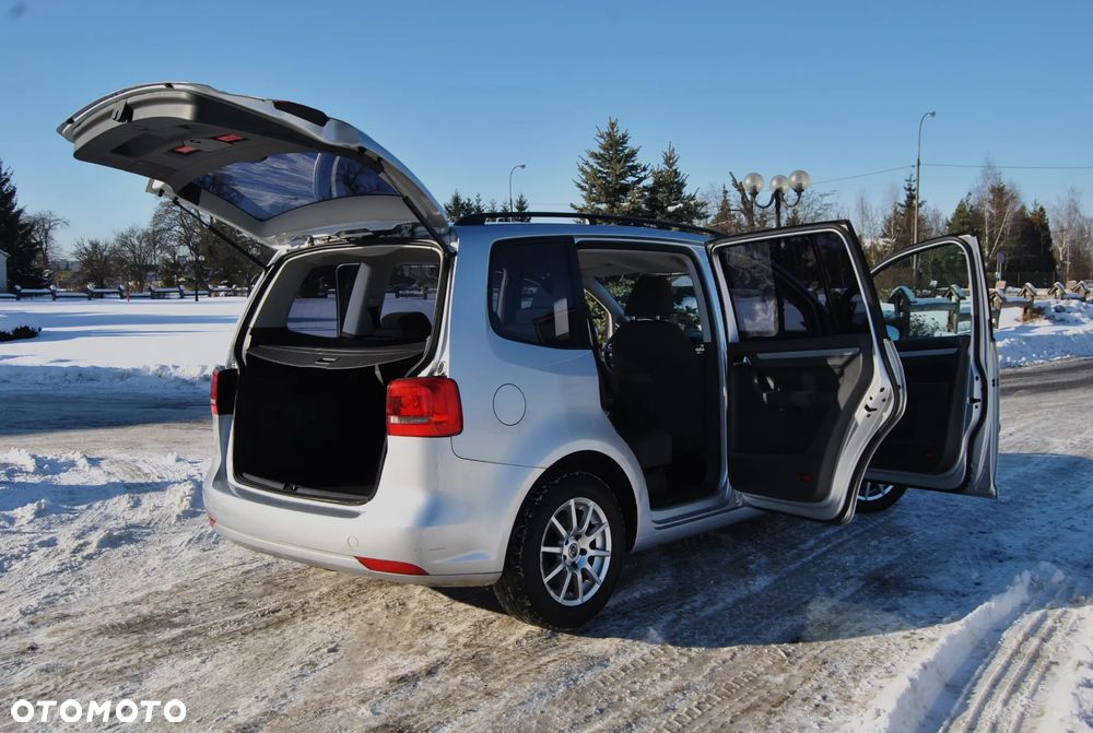 Volkswagen Touran 1.6 TDI DPF STYLE - 19