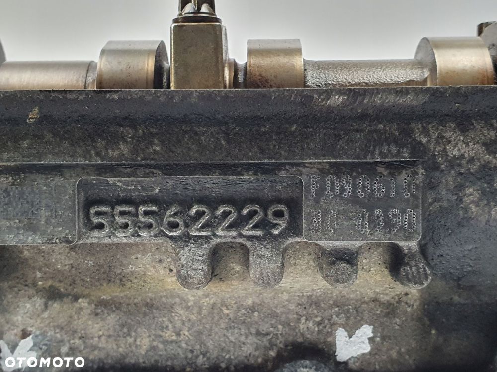 GŁOWICA CYLINDRÓW Opel Corsa D 1.2 16V 55562229 - 2