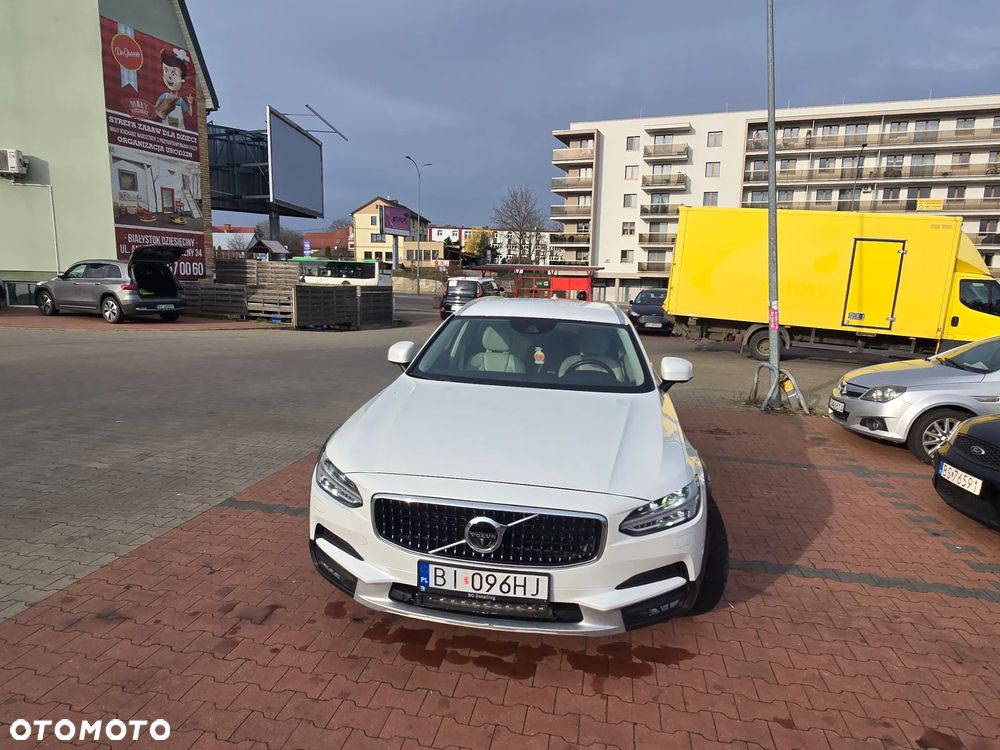 Volvo V90 Cross Country - 8
