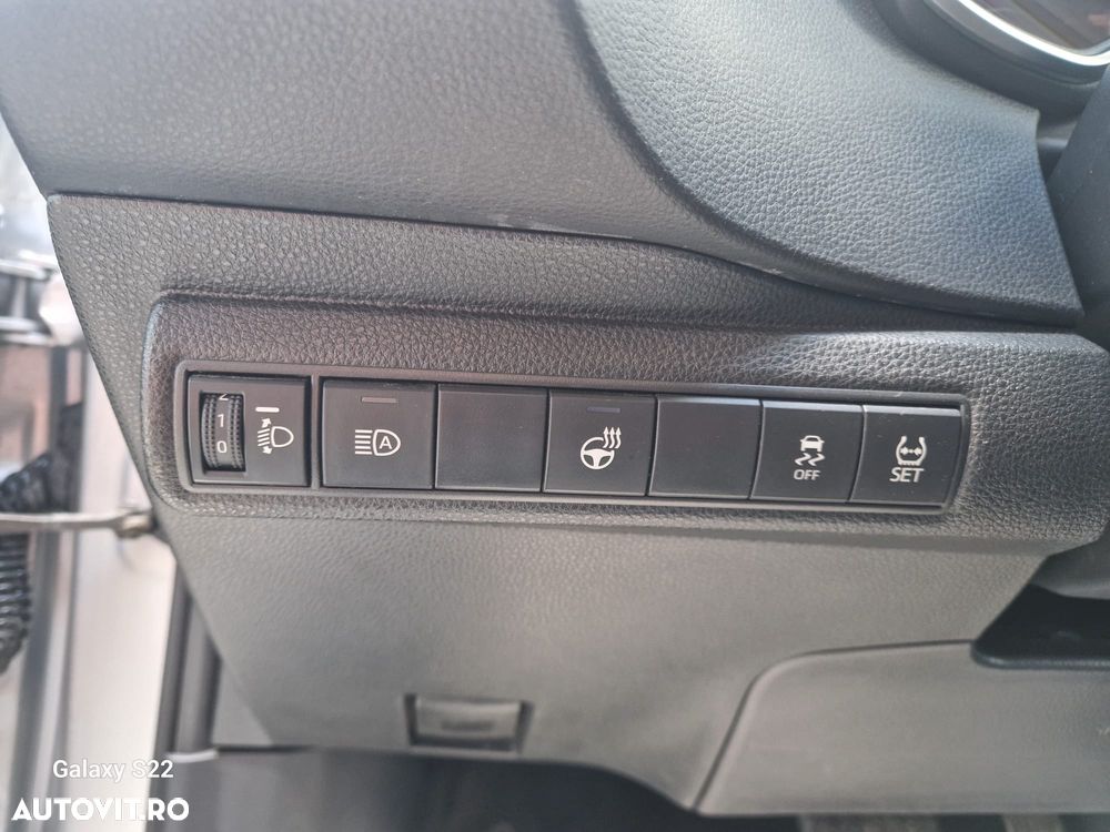 Toyota Corolla 1.8 HSD Business - 11