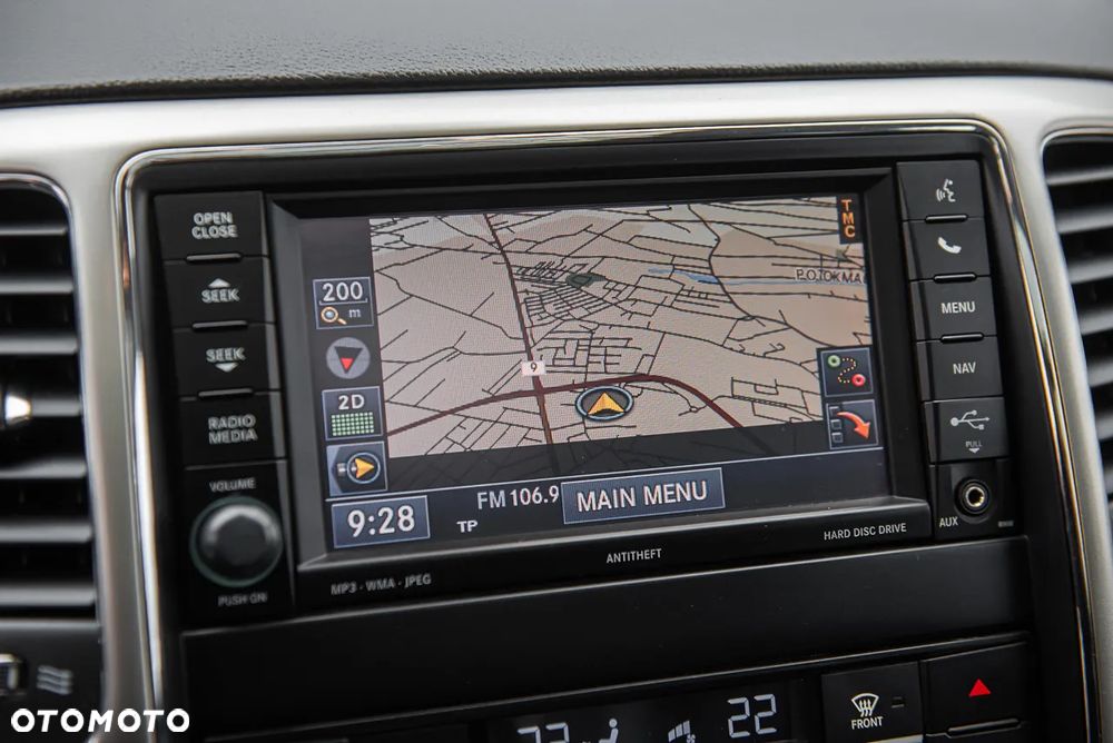 Jeep Grand Cherokee - 23