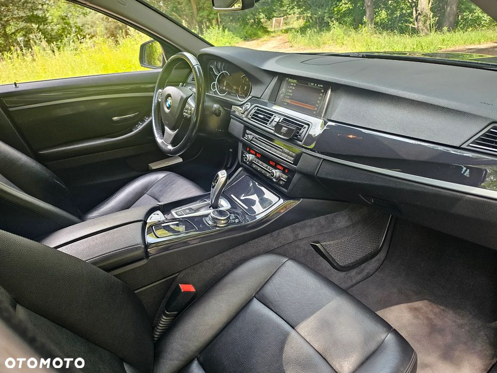 BMW Seria 5 520d Luxury Line - 20