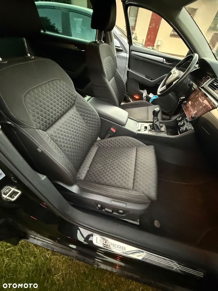 Skoda Superb 2.0 TDI Style - 16
