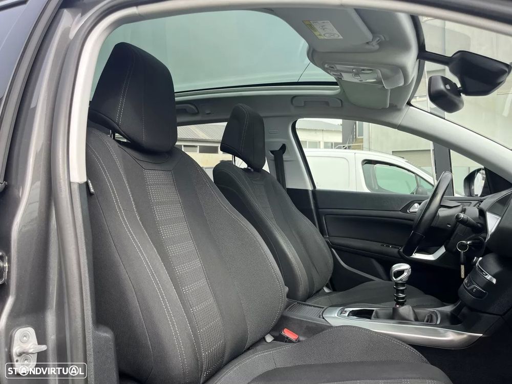 Peugeot 308 SW 1.2 PureTech Allure Full LED - 47