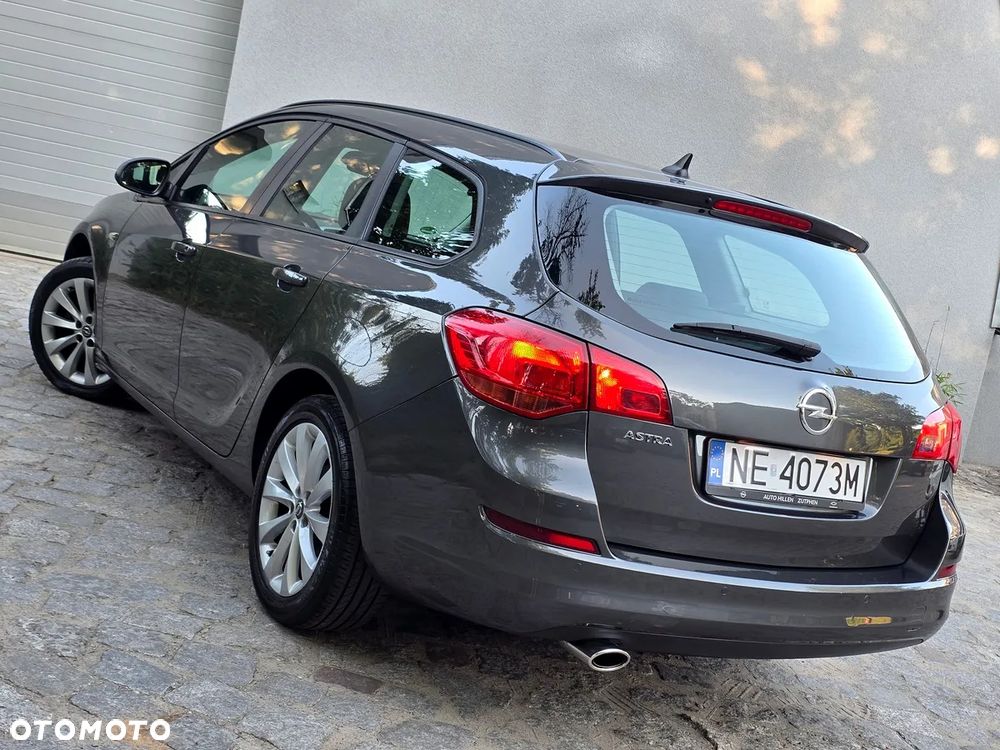 Opel Astra 1.4 T Cosmo - 3