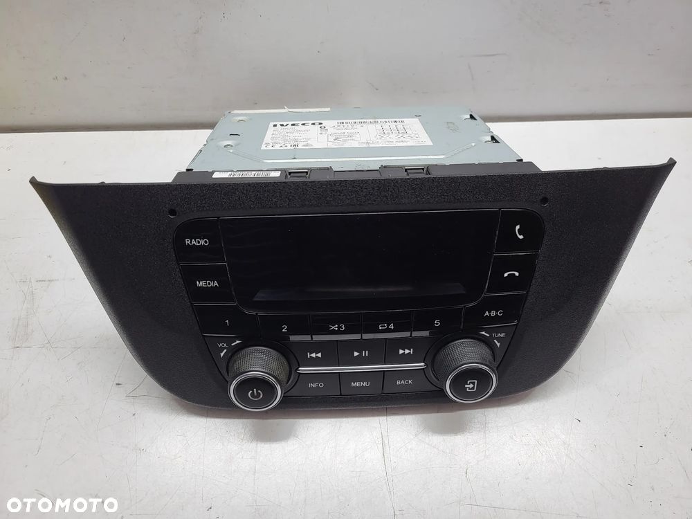 IVECO DAILY RADIOODTWARZACZ BLUETOOTH RADIO FABRYCZNE 5802385214 - 1