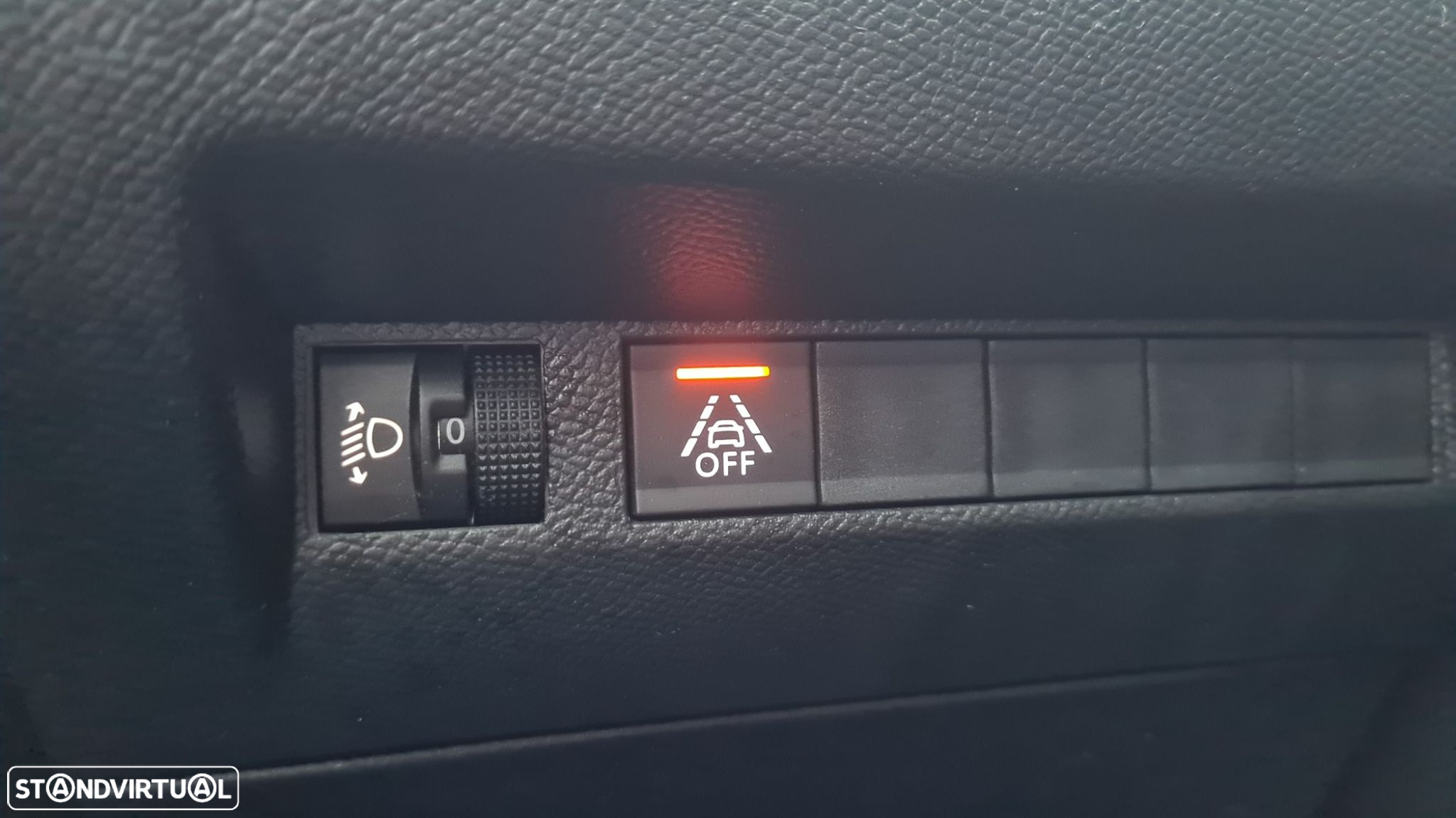 Peugeot 208 1.5 BlueHDi Active Business Pack - 11