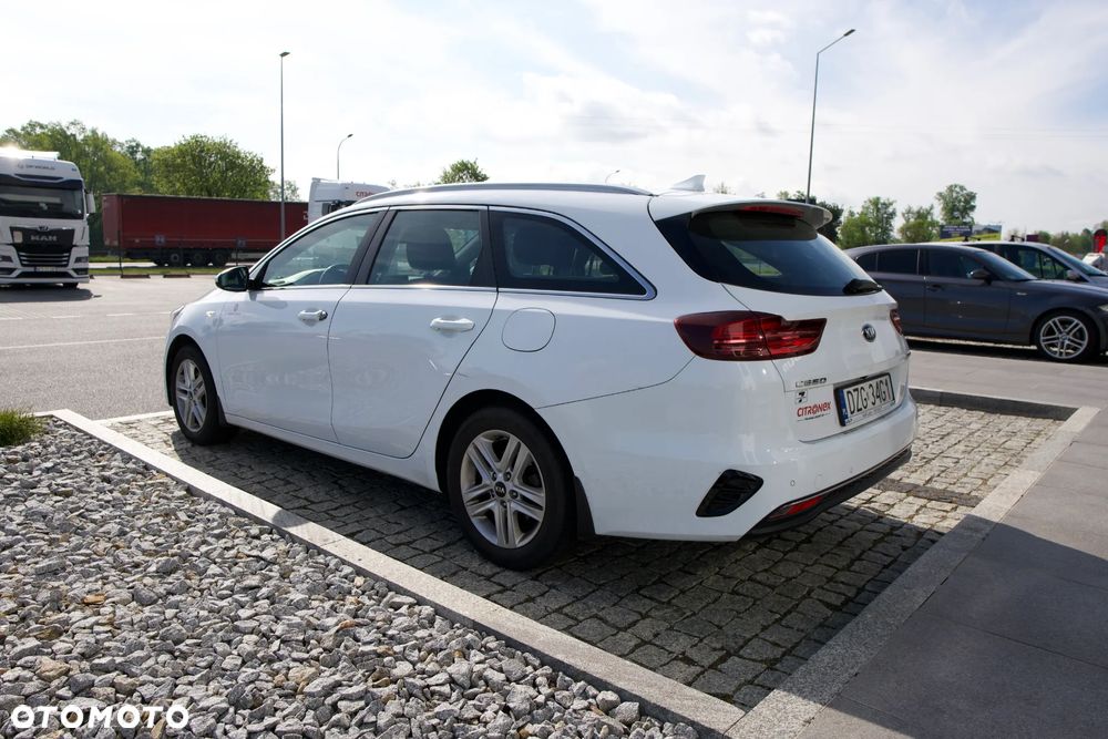 Kia Ceed - 23