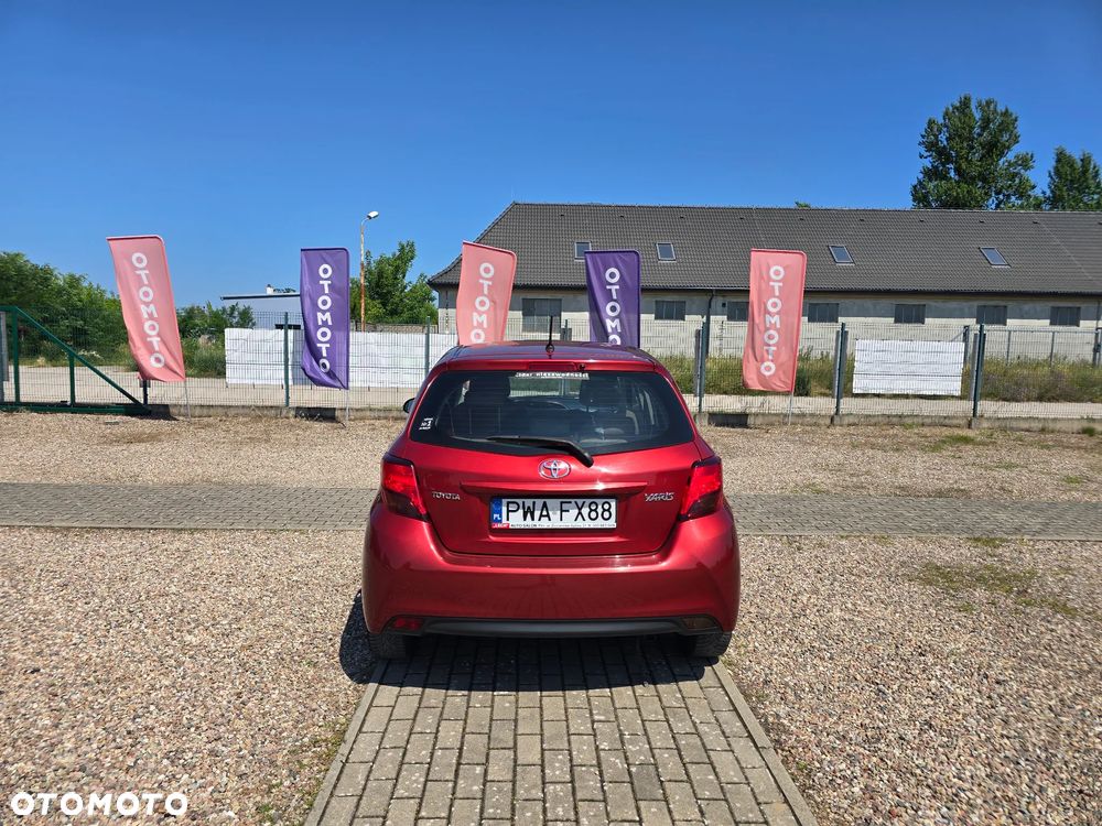 Toyota Yaris 1.33 Premium - 7