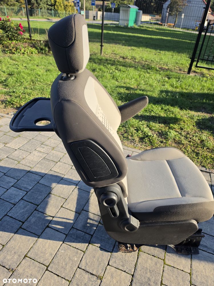 Fotele Citroën berlingo 2 - 4