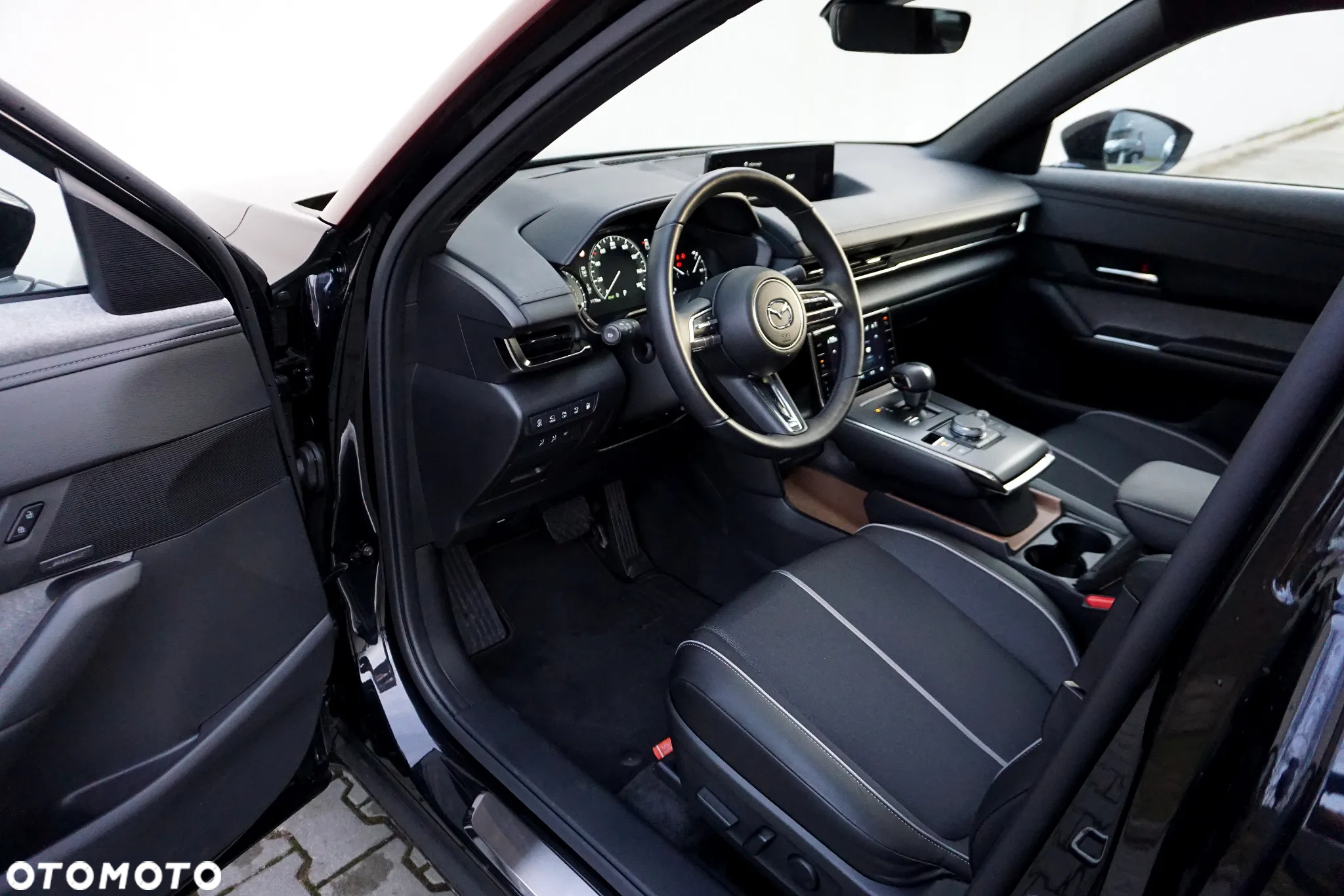 Mazda MX-30 - 12