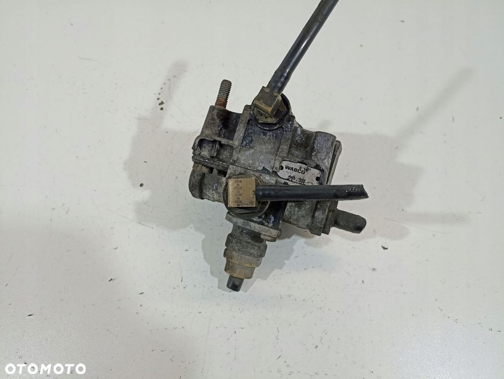 zawór powietrza man tgx tgs tga 81521166089 - 3