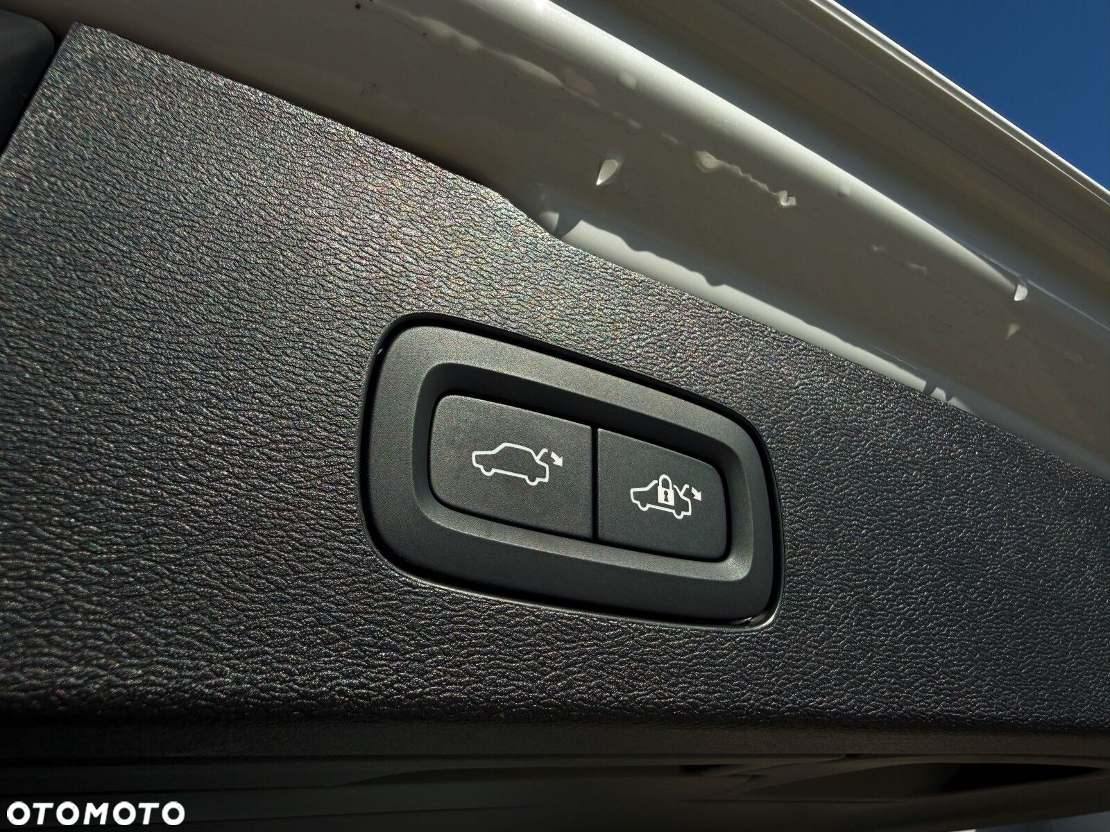 Volvo V60 Cross Country Plus B5 B AWD - 10
