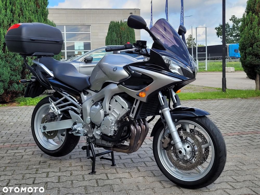 Yamaha FZ6 - 8