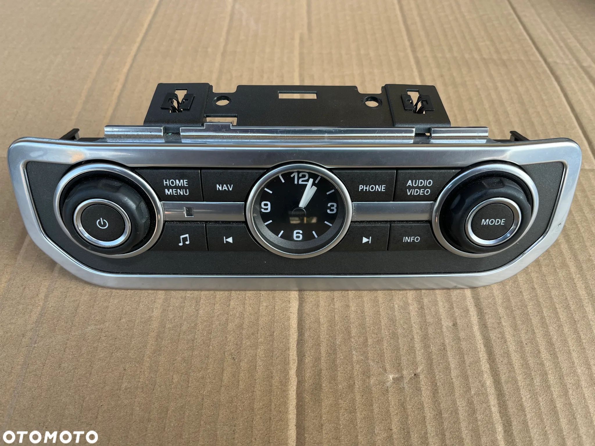 Panel sterowania radia zegarek AH22-18C858 Land Rover Discovery 4 IV - 1