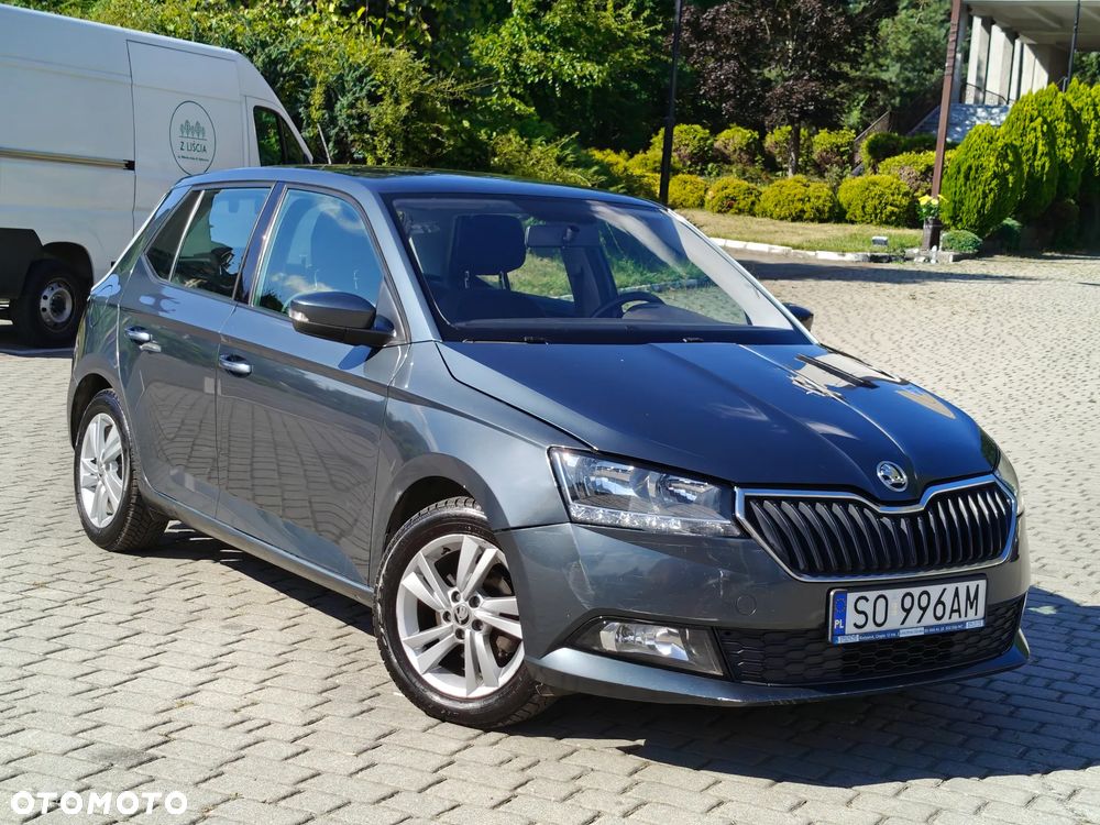 Skoda RAPID 1.2 Ambition Max - 4