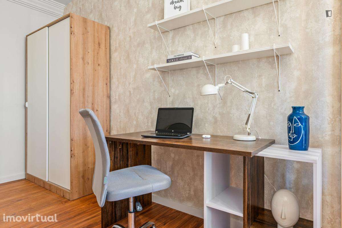 Quarto - localizado em Oeiras Lisbon - Grande imagem: 3/29