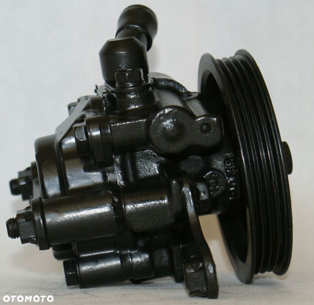 POMPA WSPOMAGANIA LEXUS RX300 TOYOTA CAMRY 3.0 V6 - 4