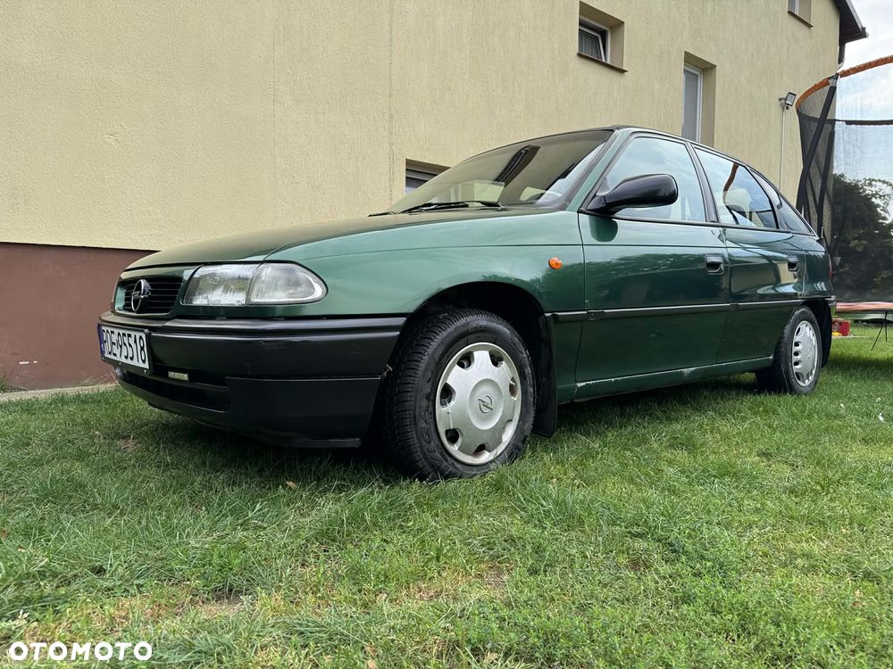 Opel Astra 1.6 - 19