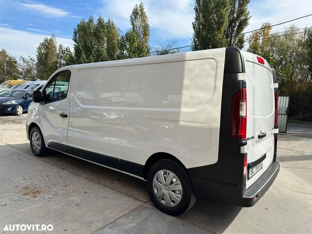 Renault Trafic - 8
