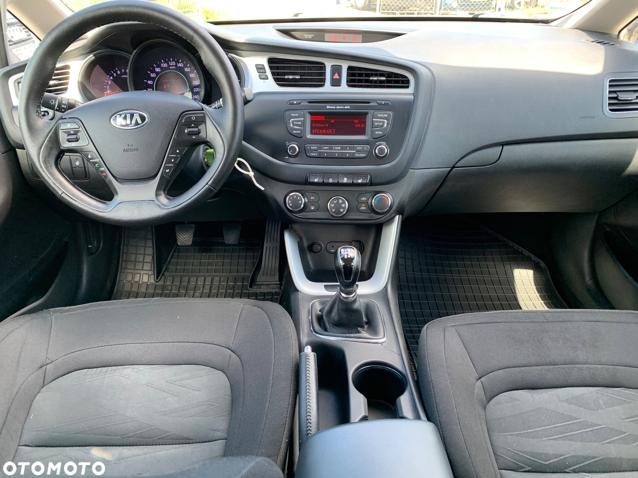 Kia Ceed 1.4 CVVT Attract - 23
