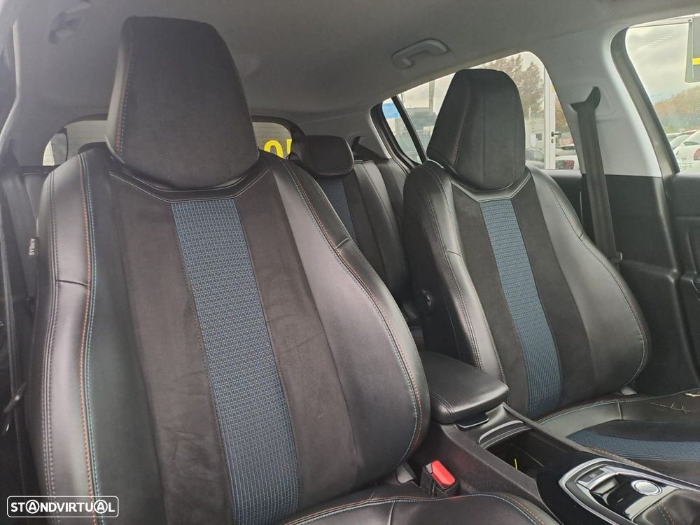 Peugeot 308 1.2 PureTech Allure J17 - 8