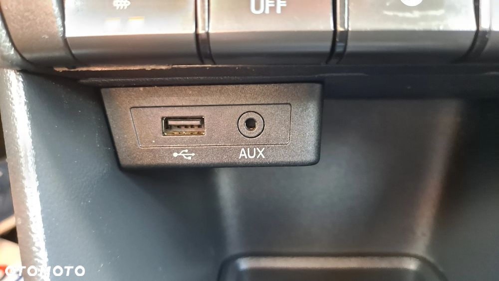 Skoda RAPID 1.6 TDI Edition - 36