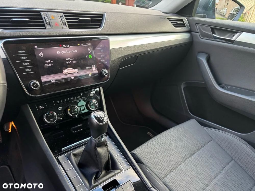 Skoda Superb 2.0 TDI Ambition - 3