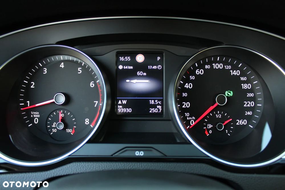 Volkswagen Passat 2.0 TSI Business DSG - 35