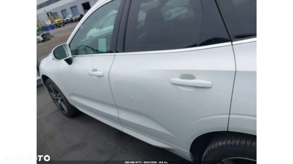 Volvo XC 60 T6 AWD Momentum - 6