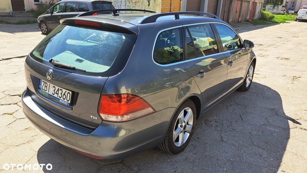 Volkswagen Golf VI 1.6 TDI Comfortline - 6