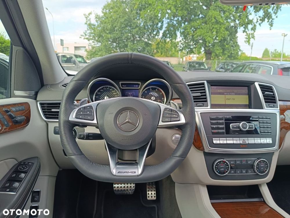 Mercedes-Benz GL - 16