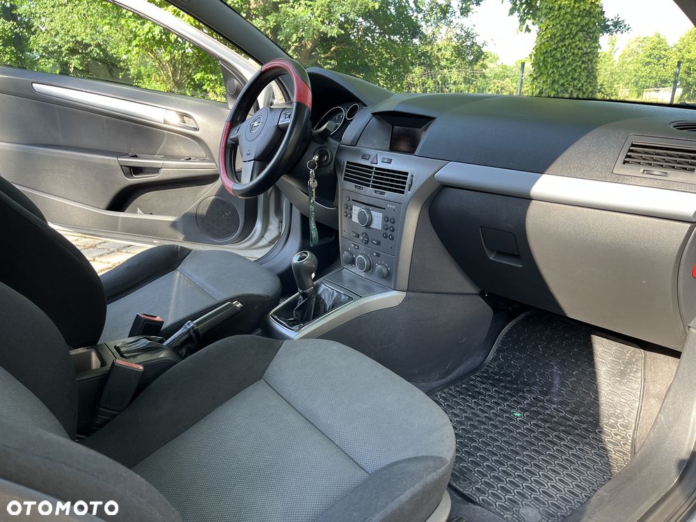 Opel Astra 1.6 Enjoy - 12