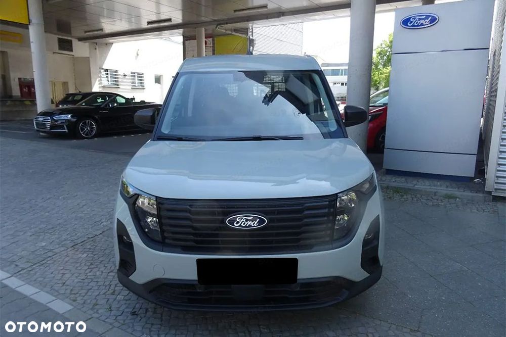 Ford Transit Courier - 4